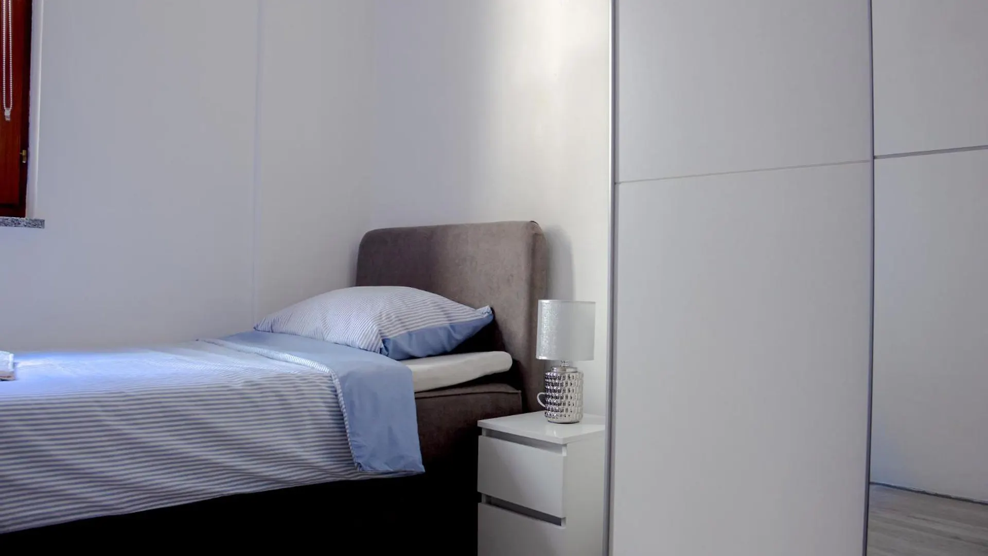 Apartment Tija Pula 0*,  Croatia